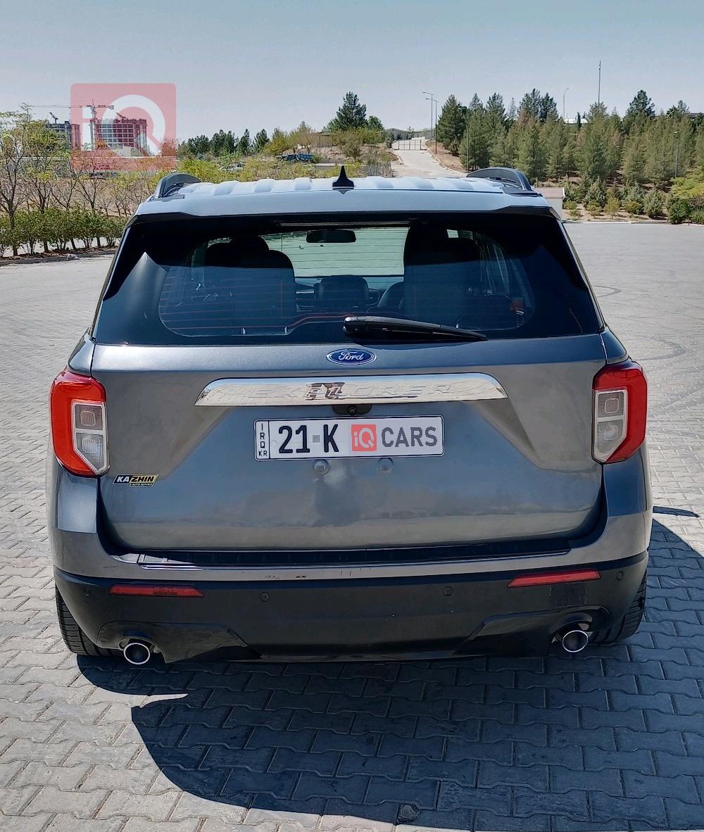 Ford Explorer